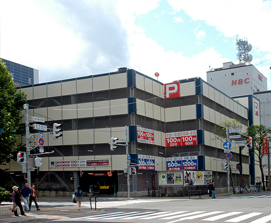 HBCパーキング外観